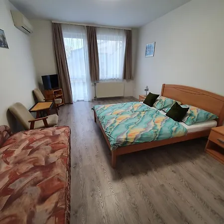 Arizona Apartman Guest house 3*