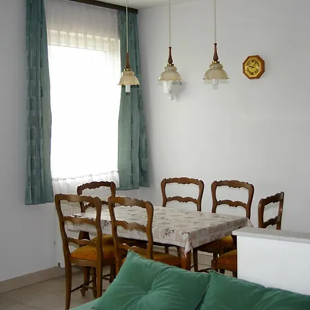 Arizona Apartman Guest house 3*