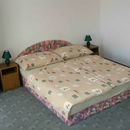 Arizona Apartman Guest house 3*