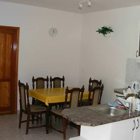 Guest house Arizona Apartman